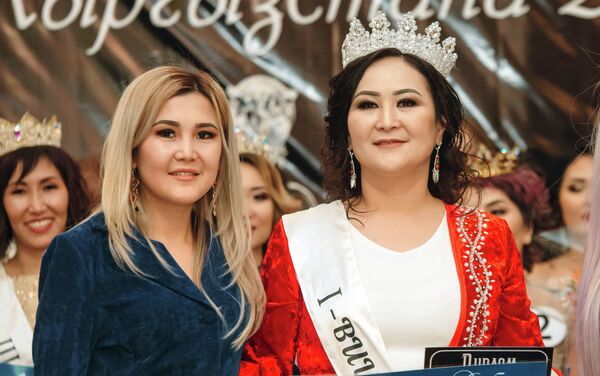 Обладательница второго места в категории 35-50 лет Жылдыз Искакунова - Sputnik Кыргызстан