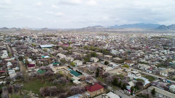 Вид на город Баткен с высоты. Архивное фото - Sputnik Кыргызстан