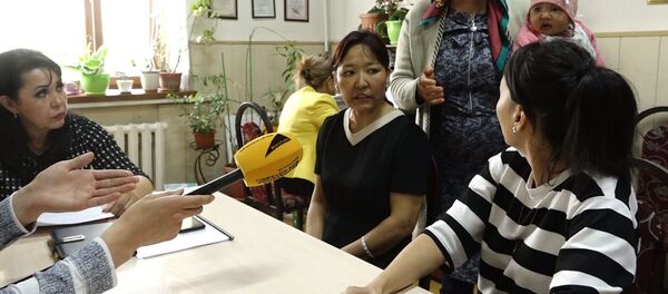 Ата-энелерден 28,5 млн. сом чогултулган. Сокулуктагы мектептин чуусу видеодо - Sputnik Кыргызстан