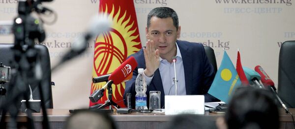 ЖКнын мурдагы депутаты Өмүрбек Бабанов. Архив - Sputnik Кыргызстан