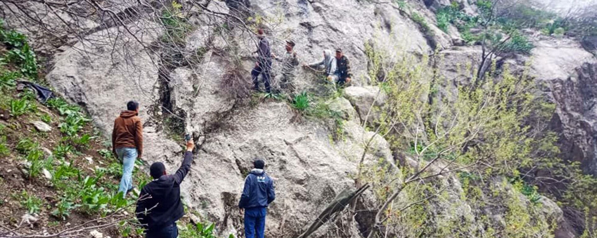 ӨКМ куткаруучулары. Архив - Sputnik Кыргызстан, 1920, 06.04.2026