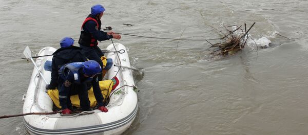 Поиски утонувшего. Архивное фото - Sputnik Кыргызстан