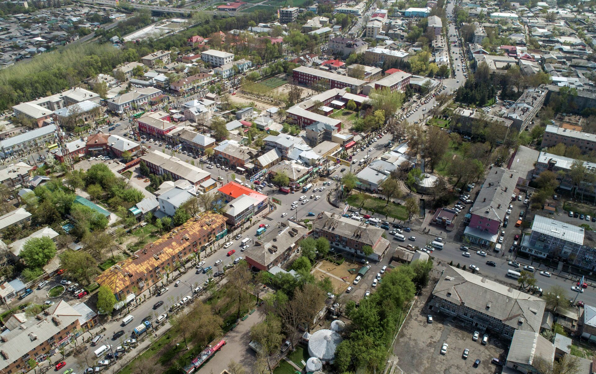 Киргизия город Ош улица Ленина