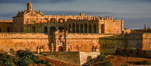 Средневековая крепость мальтийских рыцарей Форт Маноэль. Средневековая крепость мальтийских рыцарей Форт Маноэль. - Sputnik Кыргызстан