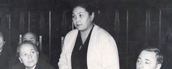 Народный поэт республики Тенти Адышева - Sputnik Кыргызстан