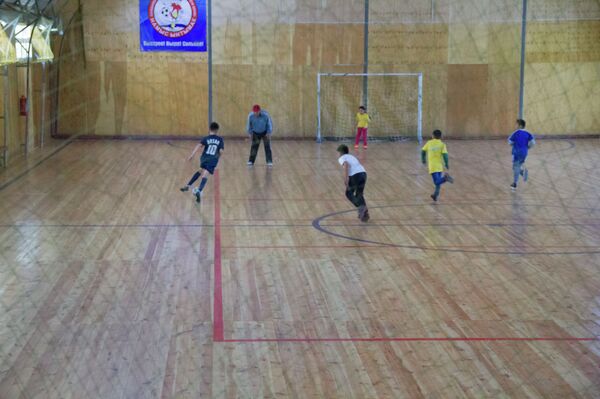 Я спас малыша от смерти, а мать увезла его к знахарю — как лечат от рака в КР - Sputnik Кыргызстан