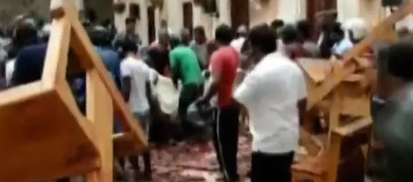 Кровь стынет в жилах — что было после взрыва в церкви Шри-Ланки. Видео - Sputnik Кыргызстан