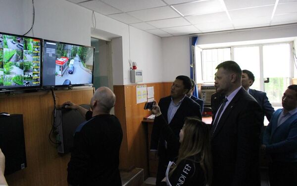 На территории 6-го микрорайона в Бишкеке запущен проект Безопасный микрорайон - Sputnik Кыргызстан
