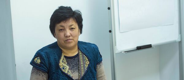 Нуждающаяся в операции дочери Нурила Курманбекова - Sputnik Кыргызстан