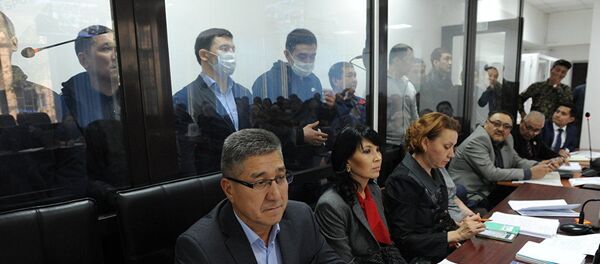 Жогорку Кеңештин мурдагы депутаты Асылбек Дамирбек уулу сот залында. Архив - Sputnik Кыргызстан