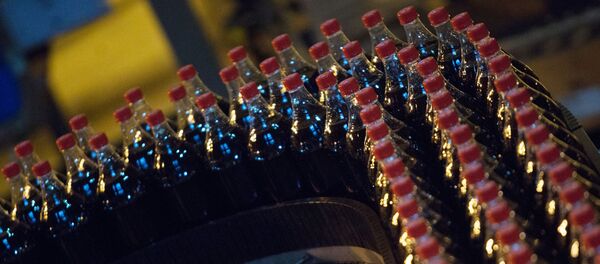 Запуск новых производственных линий завода Coca-Cola в Санкт-Петербурге Запуск новых производственных линий завода Coca-Cola в Санкт-Петербурге - Sputnik Кыргызстан
