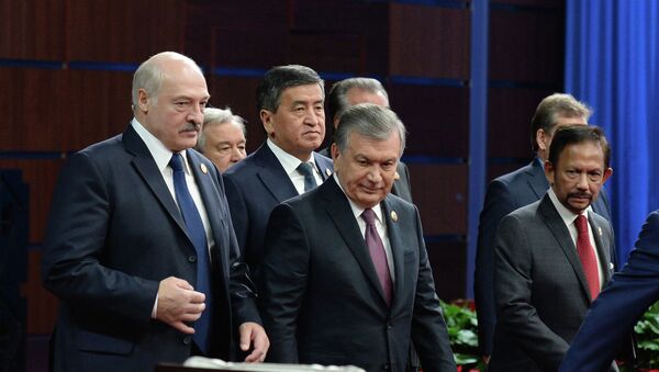 Президент Сооронбай Жээнбеков экинчи жолу өтүп жаткан Бир алкак — бир жол форумуна катышты - Sputnik Кыргызстан