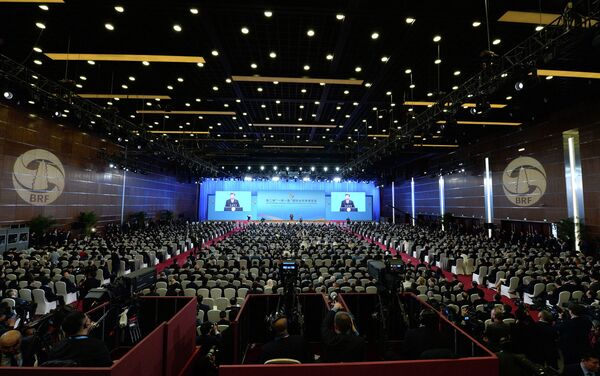 Президент КР Сооронбай Жээнбеков сегодня, 26 апреля, принял участие в церемонии открытия второго форума Один пояс — один путь в Пекине (Китай) - Sputnik Кыргызстан
