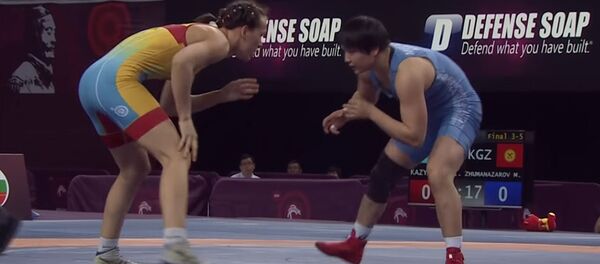 10:0! Мээрим Жуманазарова казак балбанын баш көтөртпөй жеңип, коло тагынды. Видео - Sputnik Кыргызстан