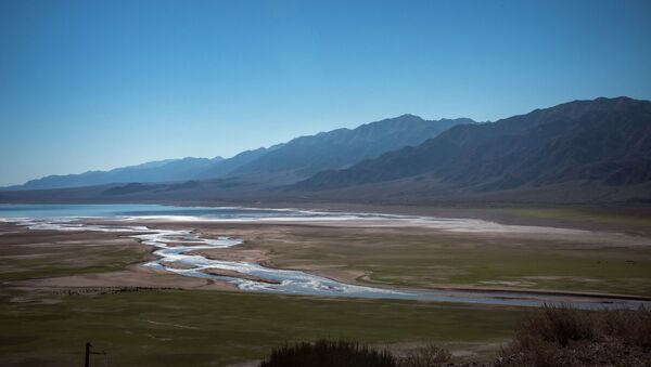 Река Чу на границе Иссык-Кульской и Нарынской областей. Архивное фото - Sputnik Кыргызстан