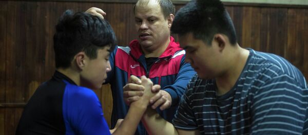 Тренер по теннису, паралимпийским и силовым видам спорта Олег Алчинов - Sputnik Кыргызстан