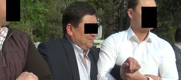 Задержание за взятку начальника отдела перспективного планирования муниципального предприятия Бишкекглавархитектура Задержание за взятку начальника отдела перспективного планирования муниципального предприятия Бишкекглавархитектура - Sputnik Кыргызстан