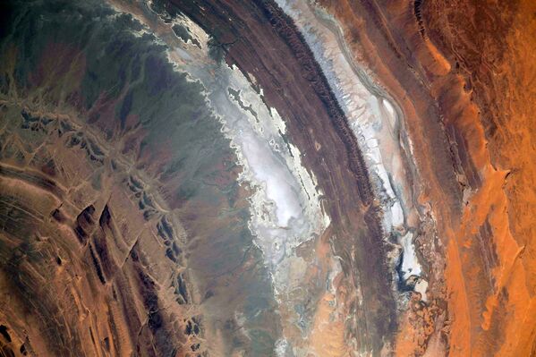 Вид из космоса на структуру Ришат в пустыне Сахара - Sputnik Кыргызстан