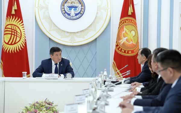 Президент добавил, что судебная система занимает особое место в жизни государства, призвана выступать гарантом стабильности и не политизировать свою деятельность. - Sputnik Кыргызстан
