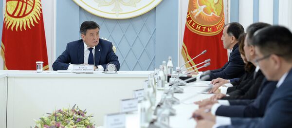 Встреча президента Сооронбая Жээнбекова  с судьями Конституционной палаты Верховного суда - Sputnik Кыргызстан