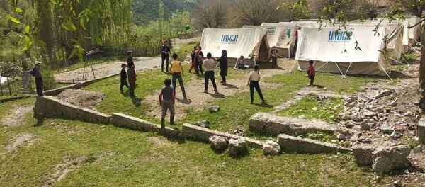 Переселение жителей села Чаувай из-за угрозы оползня Переселение жителей села Чаувай из-за угрозы оползня - Sputnik Кыргызстан