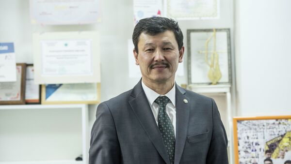 Советник премьер-министра по вопросам сельского хозяйства Азамат Мукашев. Архивное фото - Sputnik Кыргызстан