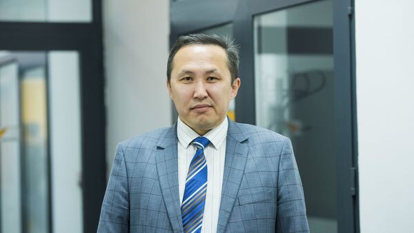 Заместитель председателя ГКИТиС Эшмамбет Аматов - Sputnik Кыргызстан