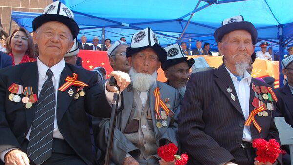 Празднование 74-летия Победы в ВОВ в Оше - Sputnik Кыргызстан