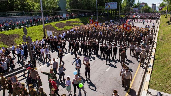 Шествие Бессмертного полка в 2019 году в Бишкеке. Архивное фото - Sputnik Кыргызстан