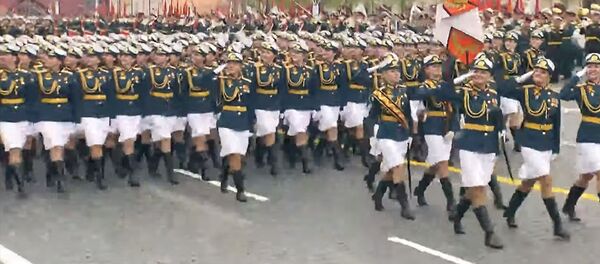 Москва: параддын көркүн ачкан аскер кыздардын видеосу - Sputnik Кыргызстан