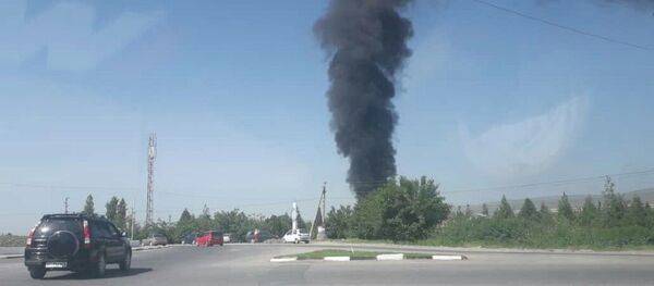 Пожар на нефтебазе по улице Шерматова в Джалал-Абаде - Sputnik Кыргызстан