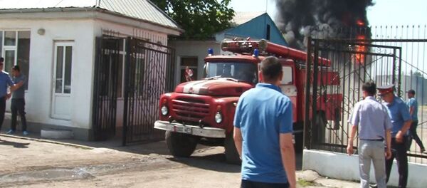 Пожар на нефтебазе по улице Шерматова в Джалал-Абаде  - Sputnik Кыргызстан