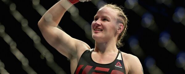 Чемпионка мира по смешанным единоборствам по версии UFC Валентина Шевченко. Архивное фото - Sputnik Кыргызстан