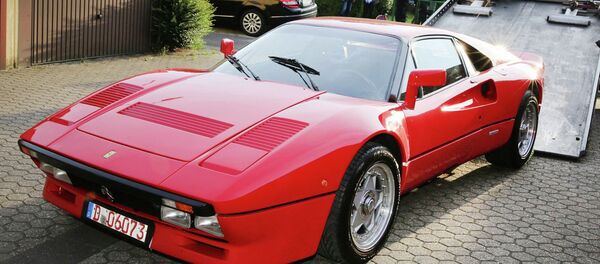 Угнанный автомобиль Ferrari 288 GTO в Гревенбройхе - Sputnik Кыргызстан