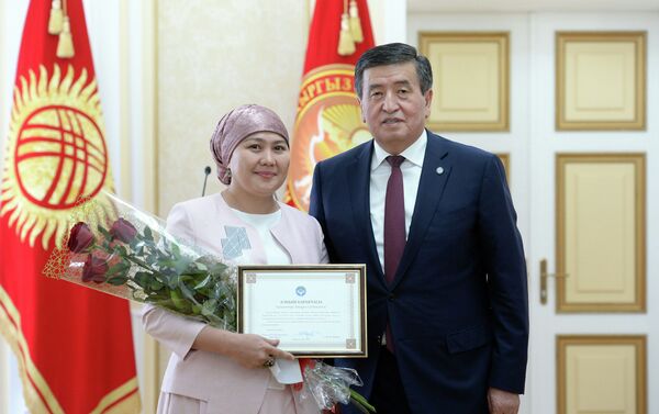 В Кыргызстане в третье воскресенье мая отмечается День матери. - Sputnik Кыргызстан