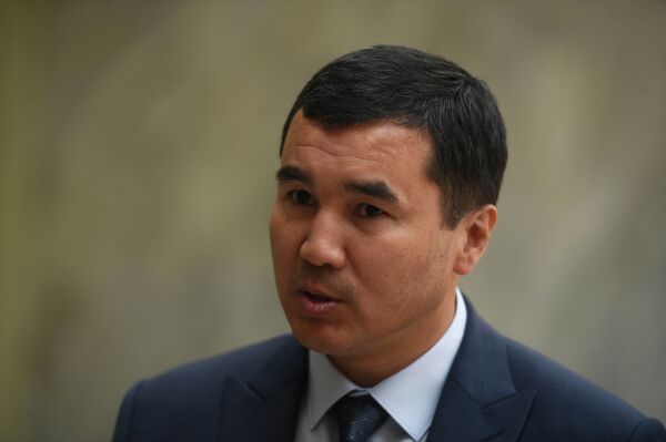 Как привлечь больше россиян на Иссык-Куль — об итогах бизнес-форума в Москве - Sputnik Кыргызстан