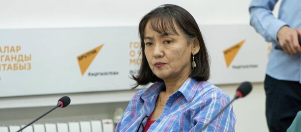 “Шаардык парк” муниципиалдык ишканасынын директору Калича Умуралиева. Архив “Шаардык парк” муниципиалдык ишканасынын директору Калича Умуралиева. Архив - Sputnik Кыргызстан