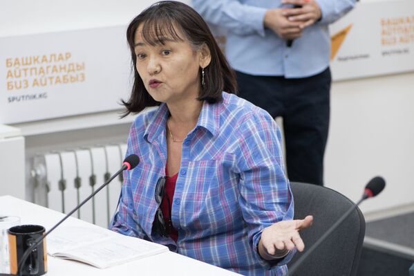 Общественный активист, глава общественного фонда Наше право Калича Умуралиева - Sputnik Кыргызстан