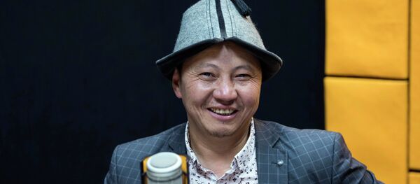 Директор общественного фонда Улукман дарыгер Улан Турсунбаев Директор общественного фонда Улукман дарыгер Улан Турсунбаев - Sputnik Кыргызстан