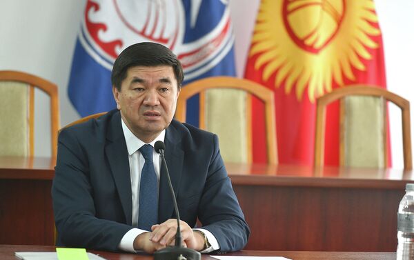 Премьер-министр Мухаммедкалый Абылгазиев раскритиковал местные органы власти Нарынской области - Sputnik Кыргызстан