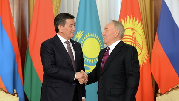 Встреча президента КР Сооронбая Жээнбекова с первым президентом РК Нурсултаном Назарбаевым - Sputnik Кыргызстан