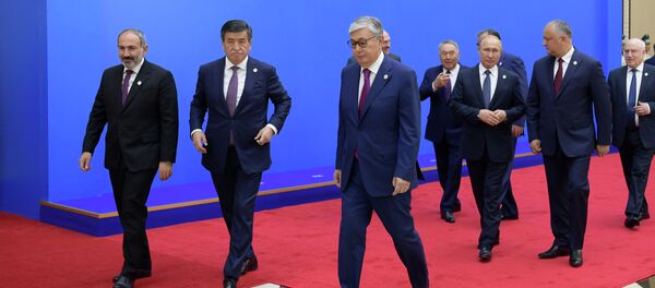 Главы стран ЕАЭС на заседании Высшего Евразийского экономического совета в Нур-Султане - Sputnik Кыргызстан