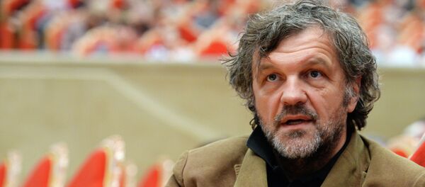 Известный кинорежиссер Эмир Кустурица. Архивное фото Известный кинорежиссер Эмир Кустурица. Архивное фото - Sputnik Кыргызстан