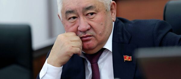 Депутат ЖК Зарылбек Рысалиев Депутат ЖК Зарылбек Рысалиев - Sputnik Кыргызстан