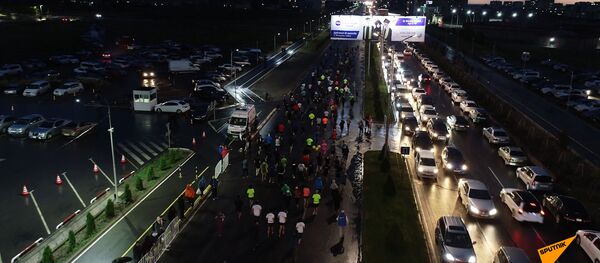 Как выглядел ночной забег 1 300 человек в Бишкеке с высоты — видео - Sputnik Кыргызстан