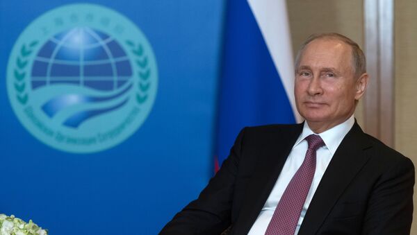 Президент РФ В. Путин на саммите ШОС в Китае - Sputnik Кыргызстан