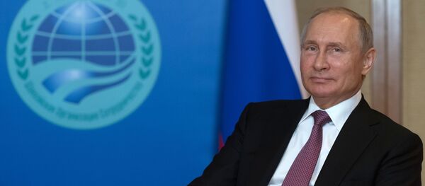 Президент РФ В. Путин на саммите ШОС в Китае - Sputnik Кыргызстан