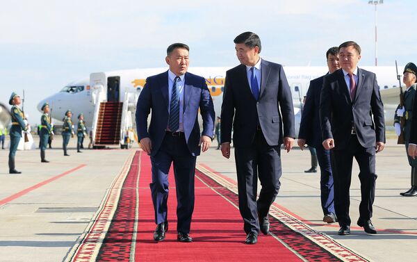  В рамках своего визита Баттулга встретится с президентом КР Сооронбаем Жээнбековым. - Sputnik Кыргызстан