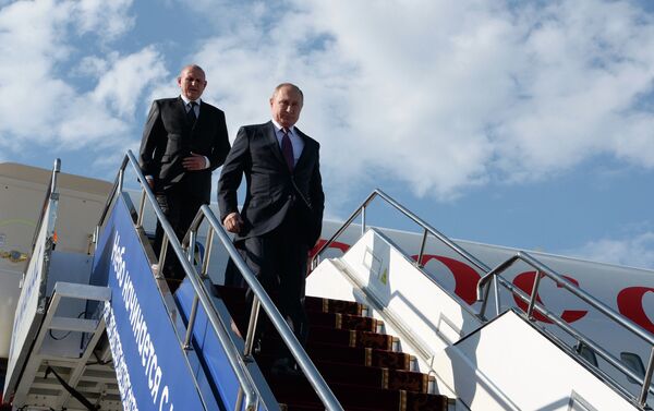 Президент РФ Владимир Путин прибыл в Кыргызстан с рабочим визитом - Sputnik Кыргызстан