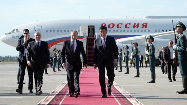 Прибытие президента Российской Федерации Владимира Путина на саммит ШОС в Бишкеке - Sputnik Кыргызстан